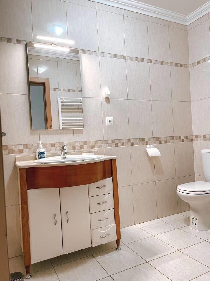 Peniche Master Bedroom With Sea View Balcony, Private Bathroom, Shared Kitchen, Swimming Pool, Surfing Resort Atouguia Da Baleia Bagian luar foto
